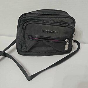 Baggallini Triple Zip